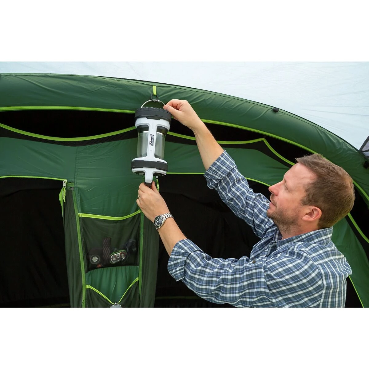 Coleman Valdes Deluxe 4xl Air Blackout Tent - Image 7