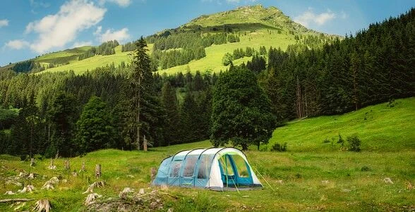 Coleman Closed Vestibule 4L - Image 5