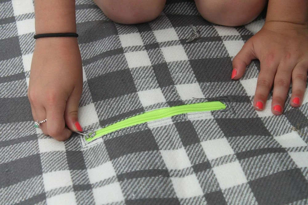 Outdoor Revolution O-Zone Safari XTR Snugrug - Image 2